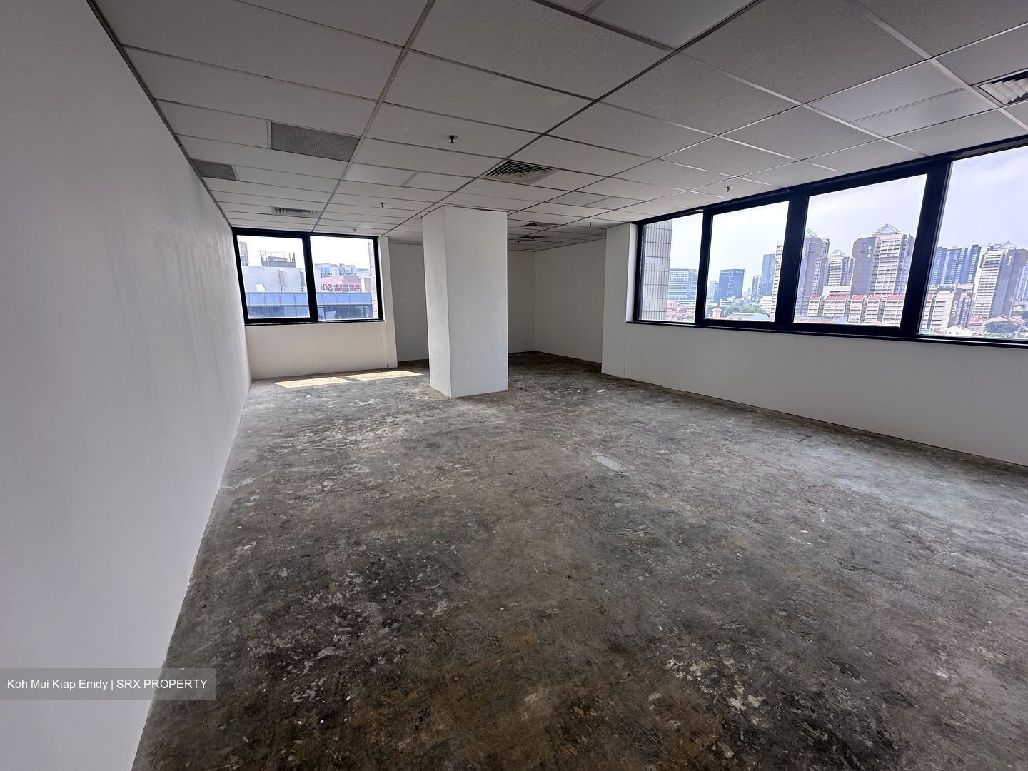 Og Albert Complex (D7), Office #611137151